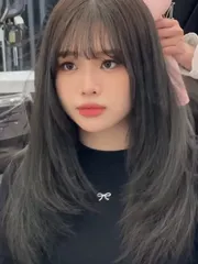✨霧感灰綠x空氣感層次剪✨作品，設計師 Ella，桃園中壢區Garden hair 花園 中原店