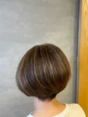 女生短髮作品，設計師 Bobo何采霏✨✨，桃園桃園區淥彩洮沙龍店