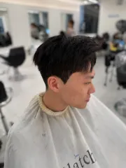前刺作品，設計師 Jeno 傑諾，新北板橋區Klatch 府中店
