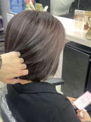 一刀切霧面線條染作品，設計師 Viki，桃園中壢區VI STYLE HAIR
