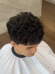 萊斯利捲 Leslie Curl作品，設計師 Dora，高雄楠梓區BIE hair lounge