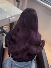 黑加侖紫+大波浪燙髮