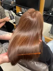 質感單色｜混血橙灰作品，設計師 小郭Kris，台北中山區Komm hair北大