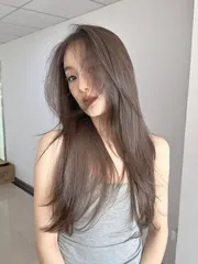 清透感免漂髮色作品，設計師 Ivy，台北信義區Komm 市府店