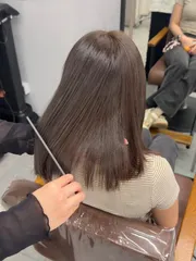 薄荷米棕色作品，設計師 Rita，台北松山區KOMM小巨蛋一店