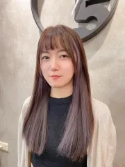 紫灰耳圈染