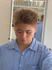 漂髮X前刺作品，設計師 Peg，台北信義區Komm市府店