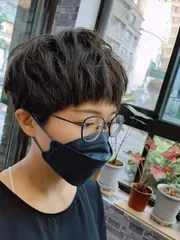 女生短髮作品，設計師 Tanya ت，台北信義區FOUR HAIR