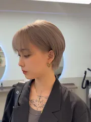 質感奶茶金作品，設計師 Ruby，台北中山區Ora hair salon
