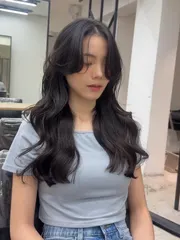 韓系氛圍大捲作品，設計師 Zoe，台北松山區KOMM Hair微風店