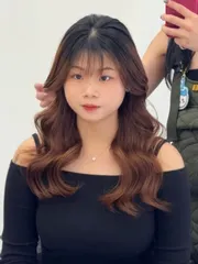 韓系電棒感燙作品，設計師 Zoe，台北松山區KOMM Hair微風店