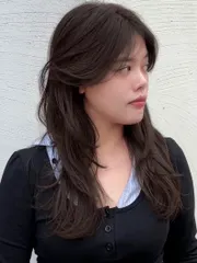韓系層次｜可可棕｜顯白髮色作品，設計師 張家樺.Lian ✌️^^，台北大安區Relux hair