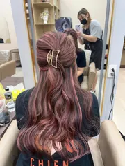 粉色線條染作品，設計師 金 hair salon黛比，台中北區金 hair salon
