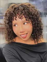 女生拉美卷/爆炸頭