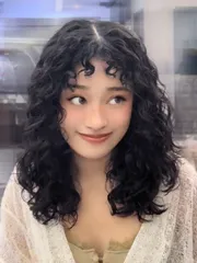 女生拉美卷👩🏽‍🦱