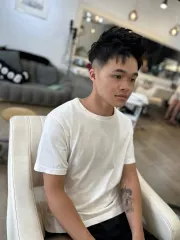 漸層前刺作品，設計師 Nick，桃園中壢區LiQing salon