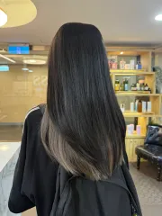 縮毛矯正+耳圈染