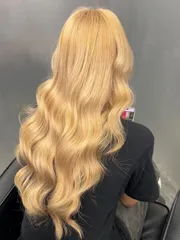 奶油金髮色作品，設計師 Cody，台中西區習者SALON de COIFFURE(模範店)