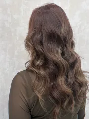 女生染髮