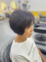 剪作品，設計師 小芝，台北松山區索兒沙龍
