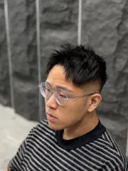 前刺燙髮作品，設計師 Blue，台中西屯區石皮髮廊