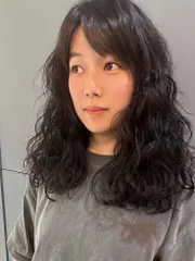 蓬鬆捲髪