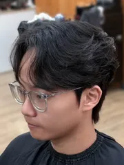 韓系紋理剪裁作品，設計師 Seán 尚恩，台北萬華區juju attic｜hair salon