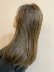 冷棕色染髮作品，設計師 HeBe，台中南區Jen studio