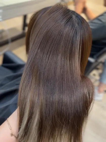 受損髮縮毛矯正作品，設計師 薇薇，桃園中壢區SE Hair salon