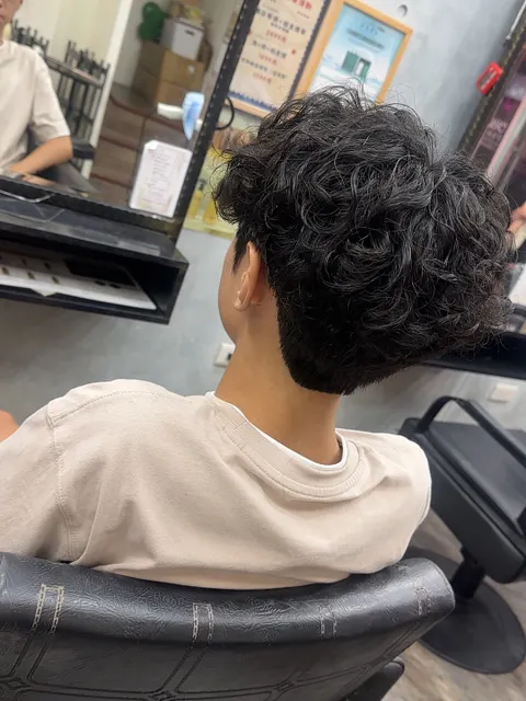 萊斯利紋理燙作品參考，設計師 小希設計師