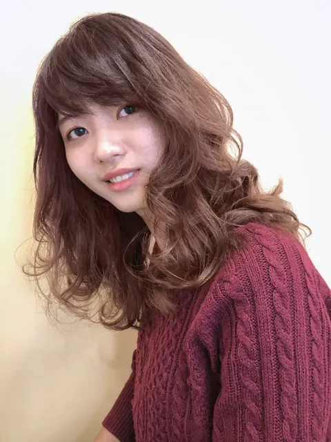 韓式氛圍感燙作品參考，設計師 Evis