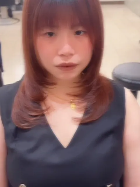 層次剪裁 一刀切 縮毛矯正作品參考，設計師 wïññïê🧸