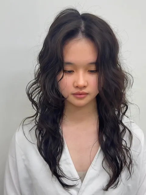 層次感燙髮作品參考，設計師 婧廷🪐 E8