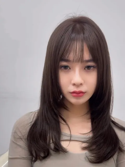 冷霧感咖啡色作品參考，設計師 婧廷🪐 E8