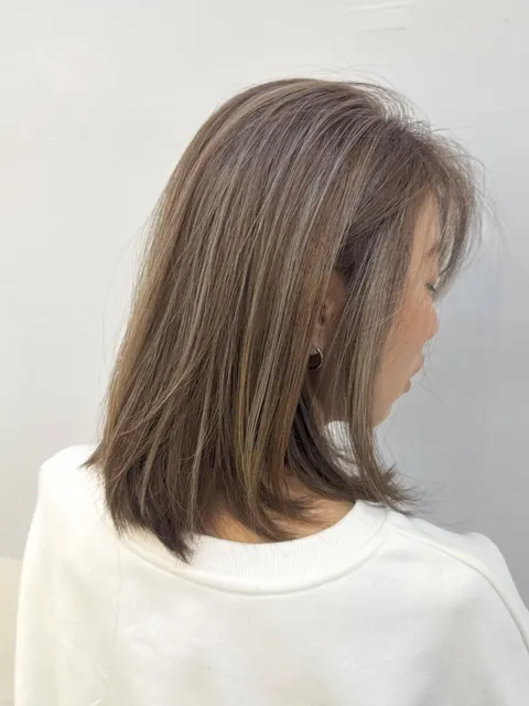 設計挑染作品參考，設計師 髮型師Jun 💇🏻‍♀️💈 💇
