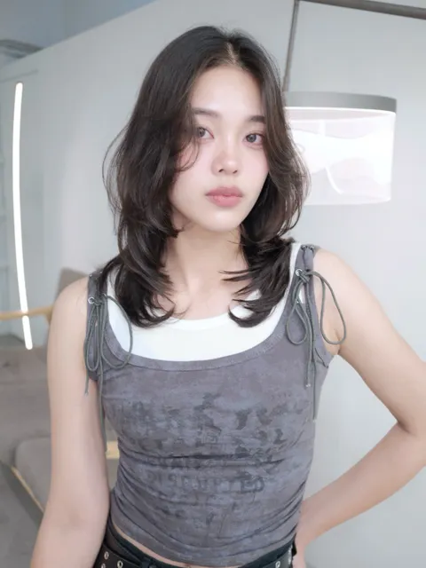 鎖骨層次燙作品參考，設計師 Liz 🌰