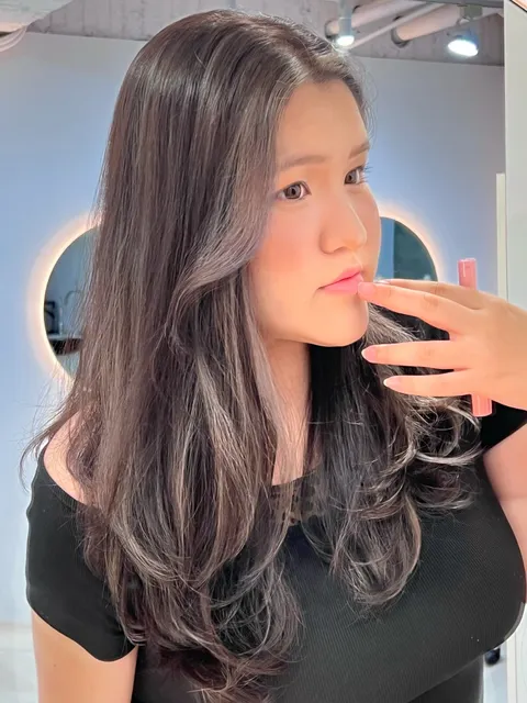 單色霧感染髮 層次剪裁 🤎作品參考，設計師 恩恩