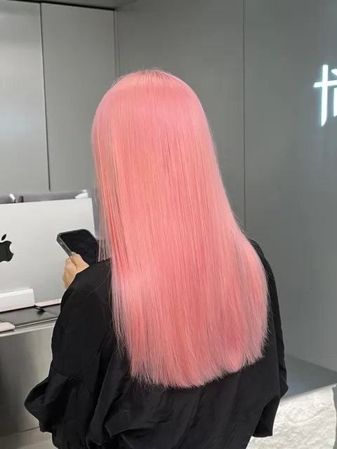 粉紅色作品參考，設計師 永強