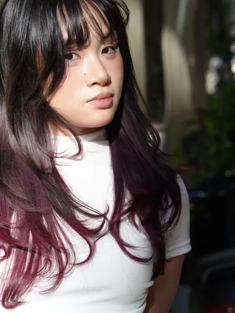 高層次剪髮/莓果酒紅色作品參考，設計師 Amy