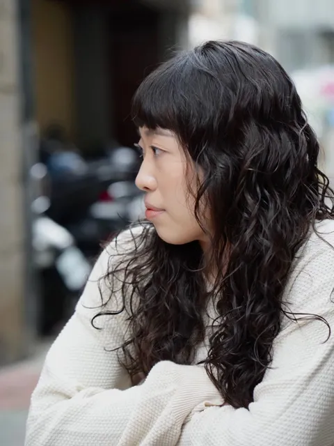 高波紋捲髮作品參考，設計師 Amy