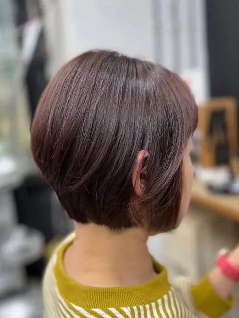 日系女性bob短髮作品參考，設計師 Zoe