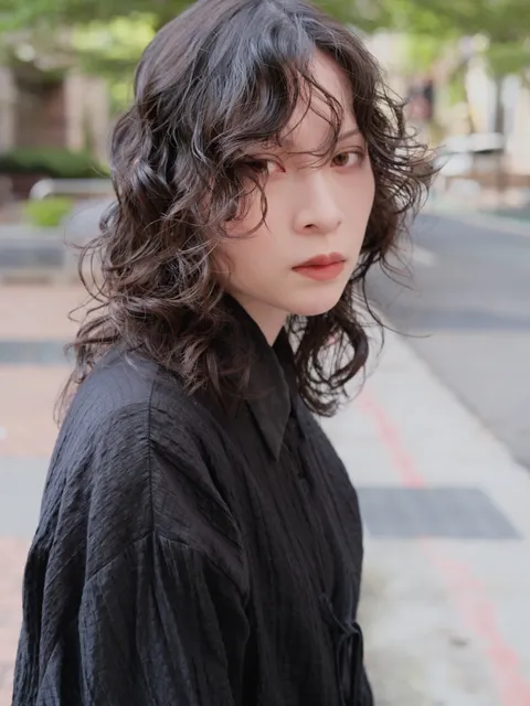 層次捲髮作品參考，設計師 AD