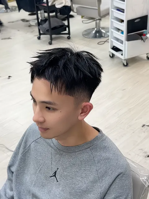 美式前刺作品參考，設計師 士毓4YU