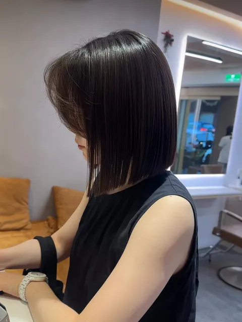 縮毛矯正 齊短髮作品參考，設計師 Xuan