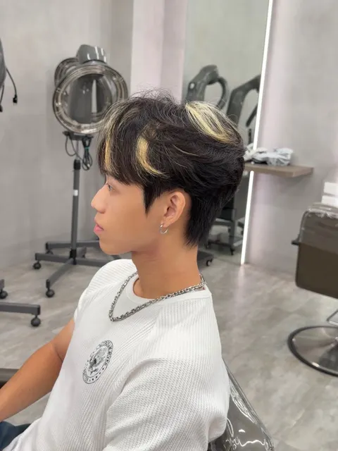男生挑染作品參考，設計師 濬騰JT