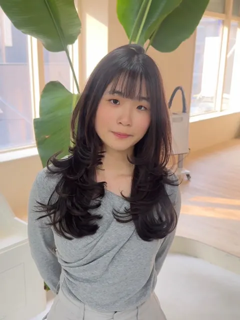 隨性層次燙作品參考，設計師 温