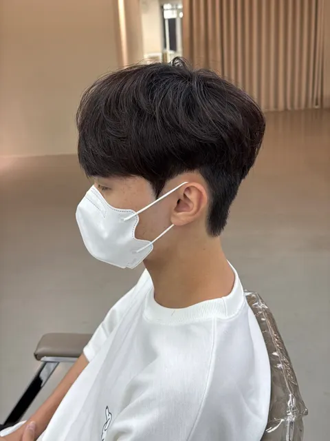 韓系微分髮型作品參考，設計師 Ester江柔