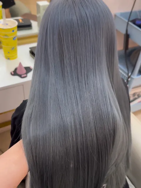 漂髮髮色作品參考，設計師 IRIS 瑞絲