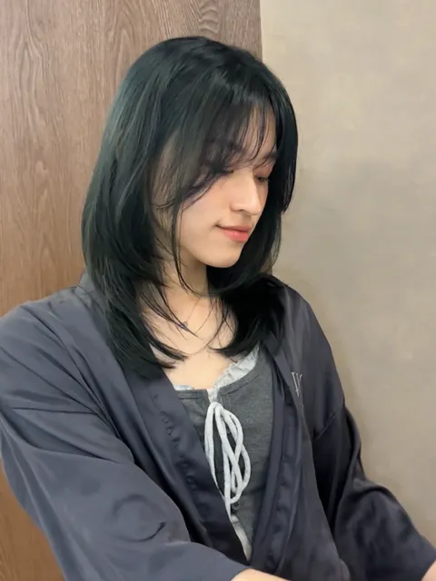 層次鎖骨下 髮型作品參考，設計師 Ho Li