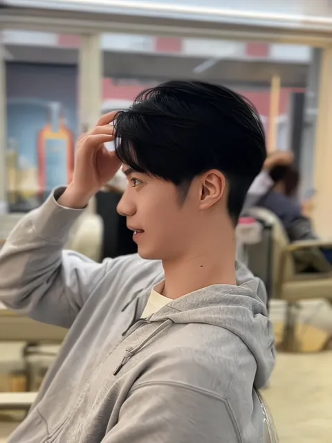 韓系側分作品參考，設計師 艾里歐